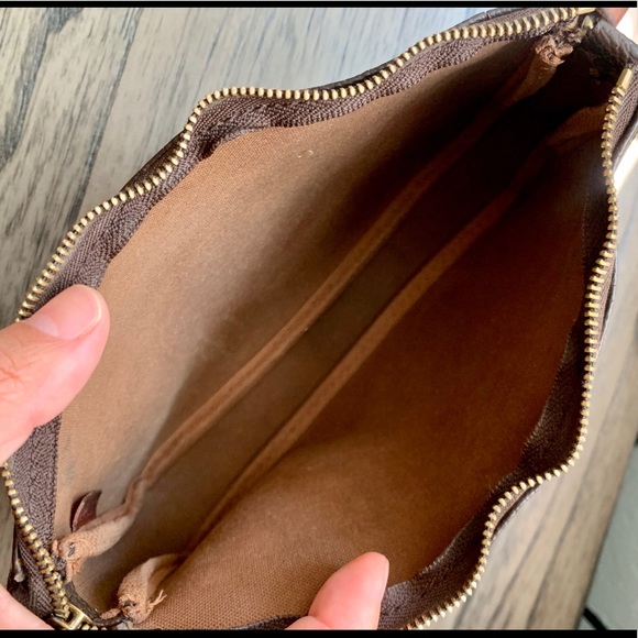 Louis Vuitton Pochette Accessoires - Picture 6 of 11